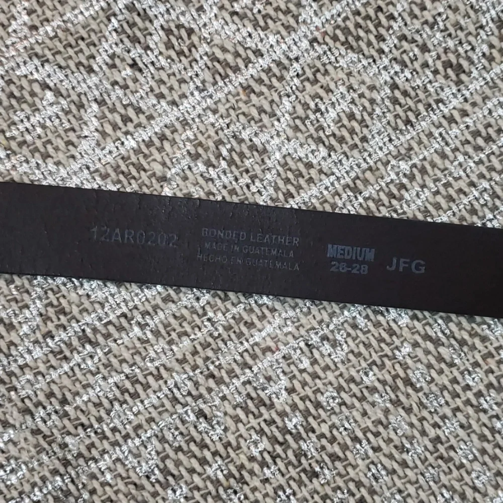 Youth boy's size Medium Leather Belt brown